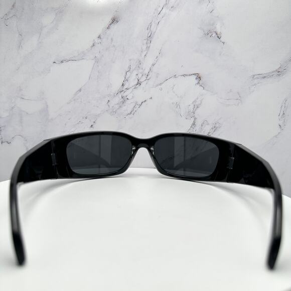 New Prada Sunglasses - Picture 5 of 16